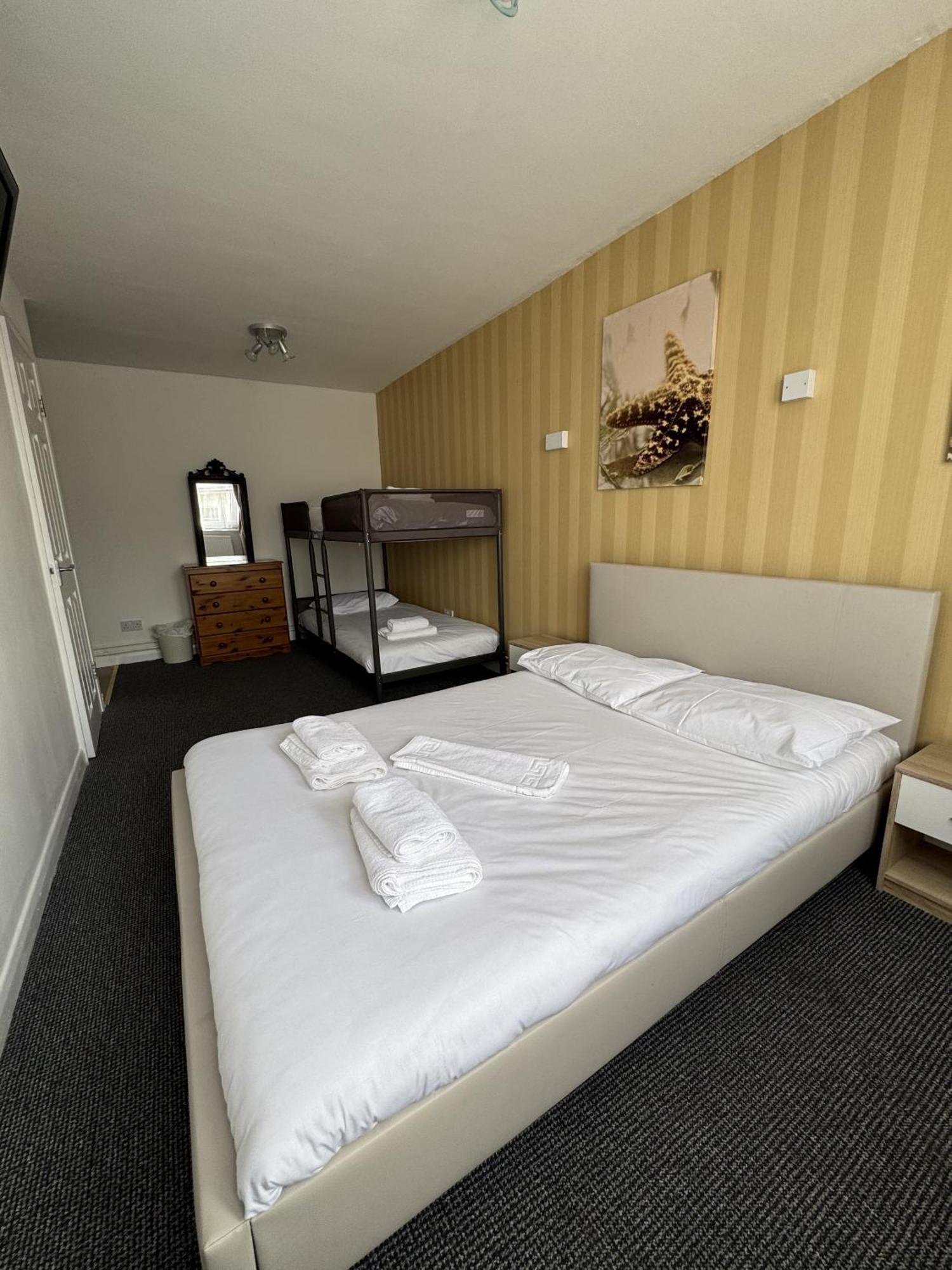 Carlton Court Hotel อีสต์บอร์น ภายนอก รูปภาพ