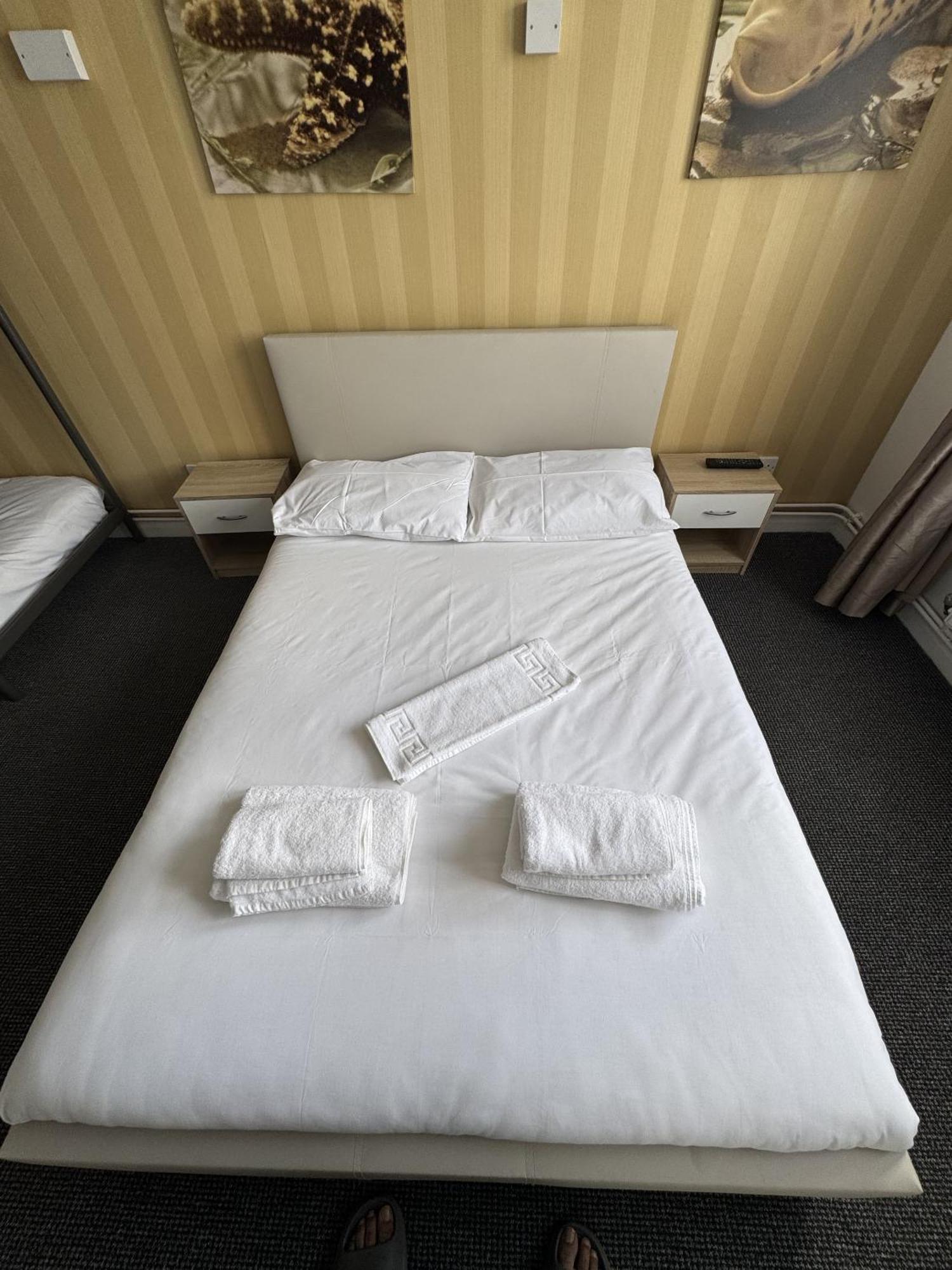 Carlton Court Hotel อีสต์บอร์น ภายนอก รูปภาพ