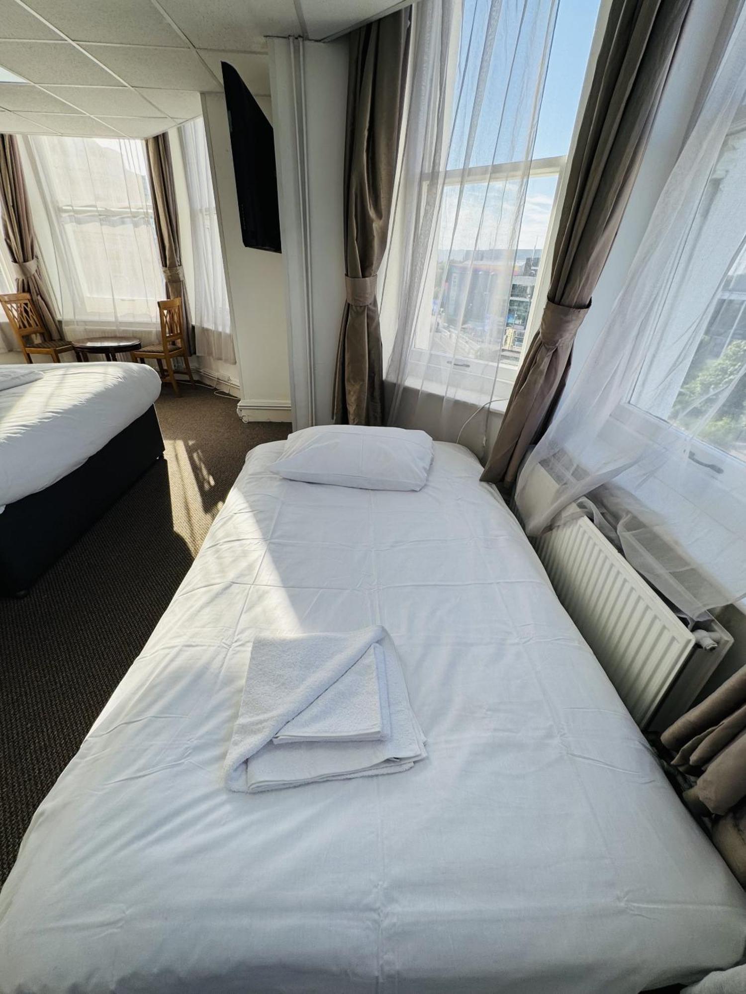 Carlton Court Hotel อีสต์บอร์น ห้อง รูปภาพ